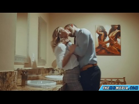 ❤️ Kiedy biuściasta blondynka uwodzi cię w publicznej toalecie ❤️❌ Porno at porn pl.happytour.top